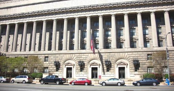 Departamentul Comerțului al SUA a revizuit semnificativ în jos datele privind evoluția economiei americane în ultimul trimestru din 2025