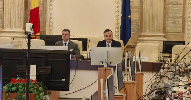 Avertisment clar din conducerea ASF: Inteligența Artificială (AI) și criptoactivele ca Bitcoin ne fac pe toți vulnerabili. Metoda prin care îți poți proteja banii în „epoca roboților”