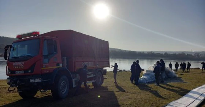 IGSU a suplimentat sprijinul transmis în Republica Moldova pentru combaterea poluării de pe râul Nistru