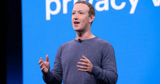 Meta analizează un plan de concedieri masive, în contextul creşterii costurilor cu infrastructura pentru inteligenţa artificială