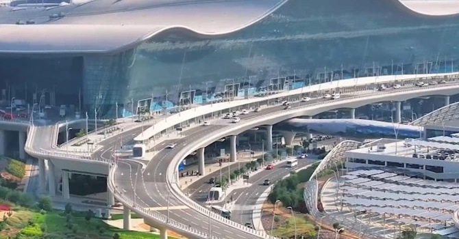 Primele zboruri reluate de pe aeroportul din Abu Dhabi