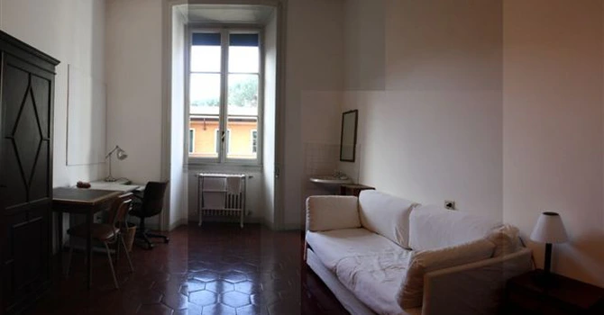 Ce păstrează români în sertare – studiu