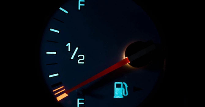 Măsuri pentru criza carburanților sunt pregătite de Guvernul Bolojan chiar în zilele următoare, după o analiză a ministerului Finanţelor