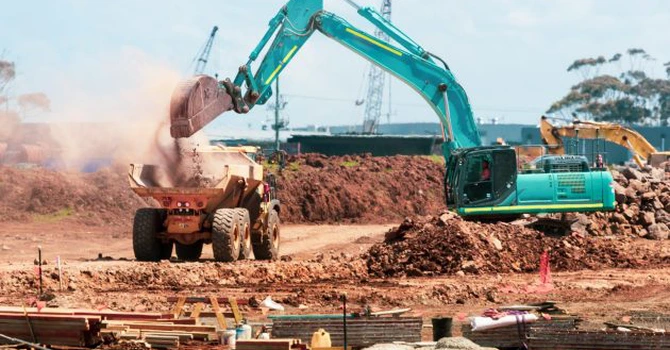 Mai puține autorizaţii de construire pentru clădiri rezidenţiale în primele două luni din 2026