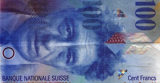 Cashul rămâne rege în ţara băncilor. Elveţia nu renunţă la numerar. Utilizarea aplicaţiilor de plăţi stagnează