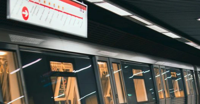 Orașul se mută la margine: Stațiile de metrou unde traficul a „bubuit” în 2025
