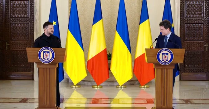 România a semnat cu Ucraina o declarație de parteneriat strategic. Nicușor Dan: România a fost sigură, este sigură şi odată ce aceste capabilităţi, echipamente şi militari americani România va fi şi mai sigură