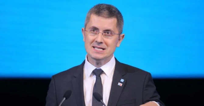 Dan Barna propune un moratoriu de câteva luni pentru moțiunile de cenzură, astfel încât să nu fie afectate proiectele prin PNRR și SAFE