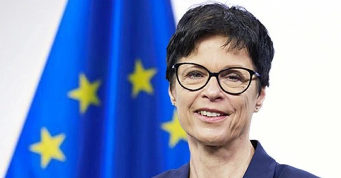 Comisarul european pentru extindere a avertizat ţările din Balcanii Occidentali că ar putea pierde 700 de mil. euro