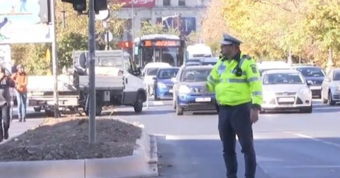 Traficul din București, afectat de fluctuațiile de tensiune generate de explozia de la CET Vest