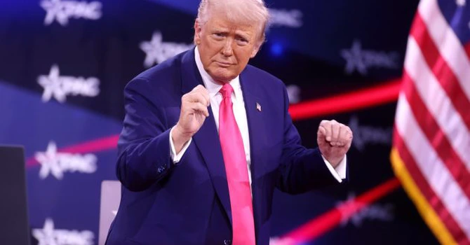 Trump spune că în scurt timp SUA și Iran vor intra în discuții directe. Casa Albă anunță că acestea vor începe sâmbătă