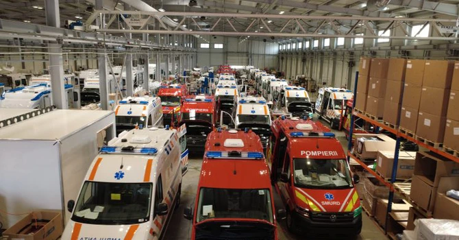 Performanță record în industria românească: Firma care produce 5 ambulanțe pe zi. Afaceri de 90 de milioane de euro pentru Deltamed