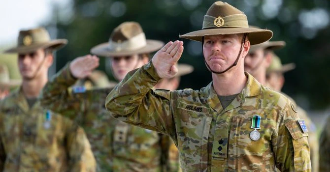 Australia îşi va mări cheltuielile pentru apărare la 3% din PIB