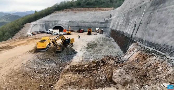 VIDEO Autostrada A1 Sibiu – Pitești: Imagini noi cu secțiunea 2 unde vor fi construite șapte tuneluri