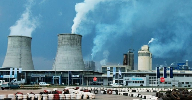 Închiderea Azomureș ar fi o catastrofă. Trebuie găsită o soluţie pentru salvarea combinatului – Sindicat