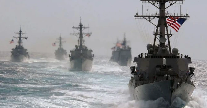 Prețul petrolului scade după ce SUA a impus blocada asupra strâmtorii Ormuz