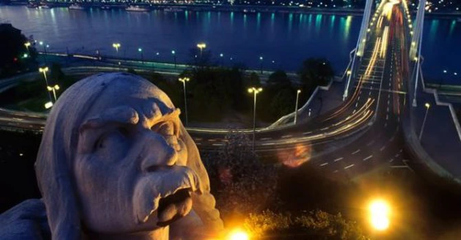 Maghiarii votează în cadrul unor alegeri istorice, urmărite cu atenţie de UE, Rusia şi SUA.Viktor Orban conduce țara de 16 ani