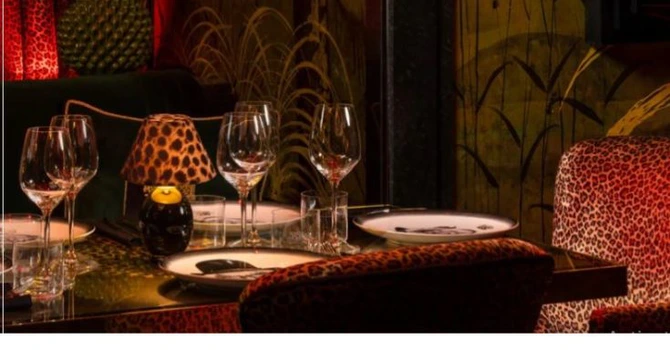 Unul dintre cele mai scumpe şi vechi hoteluri din România face angajări