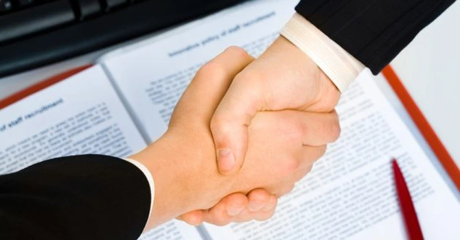 Cele mai mari tranzacţii de pe piaţa de fuziuni şi achiziţii din România, în primul trimestru din 2026. Creştere de 29% – analiză EY România