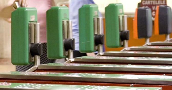 Ce spun sindicatele Metrorex despre creșterea tarifelor de călătorie la metrou