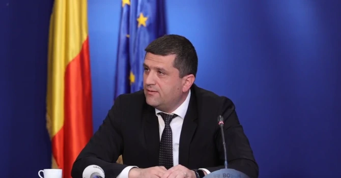 Miruță declară că a cerut și situația de la TAROM și că nu se pronunță doar în funcție de ce se spune pe holuri