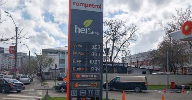 Surpriză de proporții în stațiile Rompetrol: motorina premium s-a ieftinit masiv, prețul este mult sub 10 lei/litru și mult sub cel al motorinei standard