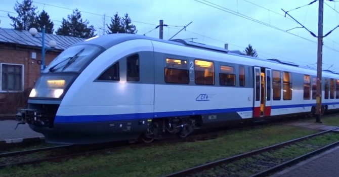 Topul celor mai apreciate automotoare diesel care circulă în România. Locul 1: Locomotiva Săgeata Albastră