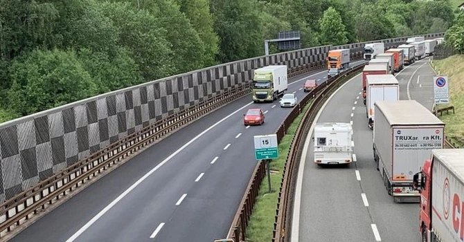 Protest masiv pe una dintre cele mai importante autostrăzi europene. Drumul vital dintre Germania și Italia, închis mai multe ore