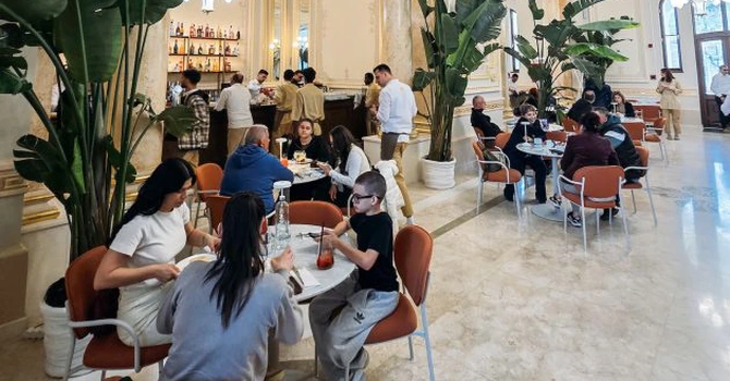 Schimbare structurală a pieţei muncii: circa 400 de străini lucrează în grupul City Grill. Cei mai mulţi sunt din Nepal, Sri Lanka şi India – Ionuţ Păun, City Grill INTERVIU