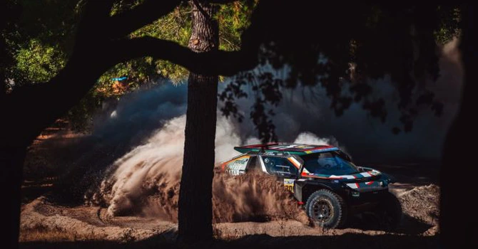 Îmvinsă de Toyota în spectaculosul raliu din Argentina, Dacia se menține lider în clasamentul general