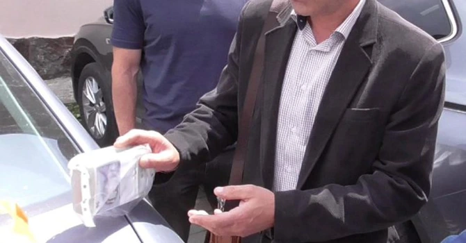 Primul flagrant realizat de Parchetul European în România. Un primar de la UDMR a fost prins cu mâna pe bani