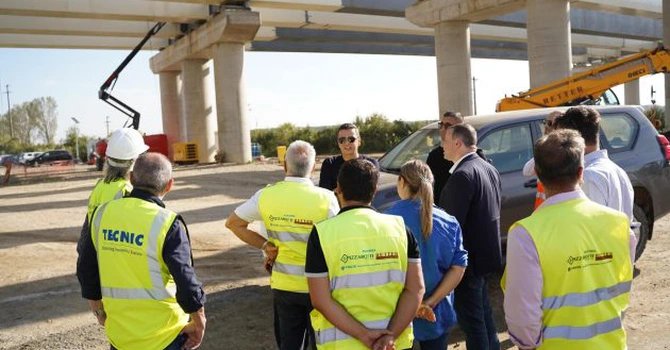 Autostrada Sebeș – Turda: CNAIR atacă în instanță sentința arbitrală care o obligă să le plătească peste 300 de milioane de lei italienilor de la Pizzarotti