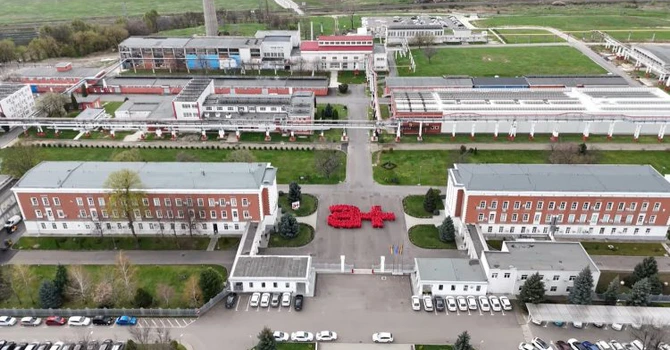 Planul de 67 de milioane de euro pentru ca România să nu mai depindă de importuri: Megainvestiție la Antibiotice Iași pentru medicamente critice