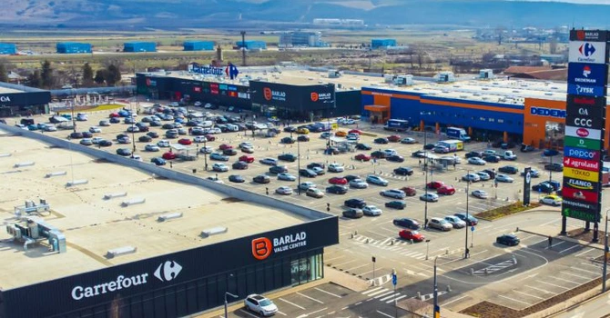 Mega-tranzacție în imobiliare: șase malluri din România se vând. AFI face cea mai mare achiziție a sa de pe piața locală
