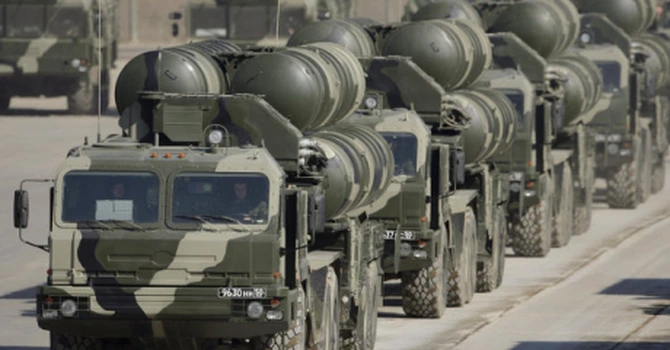 Rusia anunţă exerciţii militare cu armele nucleare, în zilele următoare