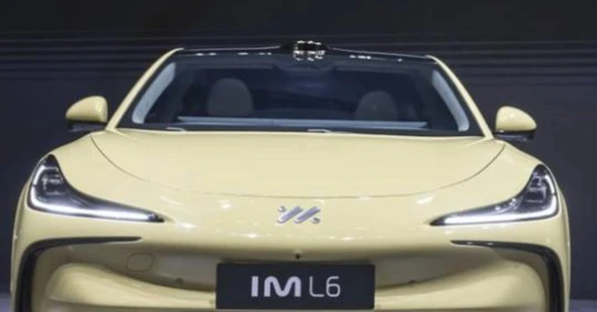 Gigantul auto chinez Xpeng negociază cu Volkswagen şi alţi producători pentru cumpărarea unei fabrici în Europa
