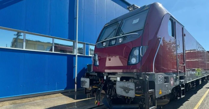 FOTO Primele două locomotive Alstom fabricate pentru România au fost recepționate preliminar