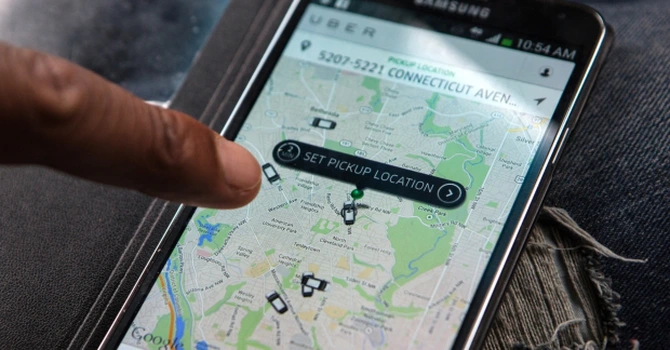 Uber Technologies ar putea plăti opt miliarde de euro pentru a prelua integral Delivery Hero (Bloomberg)