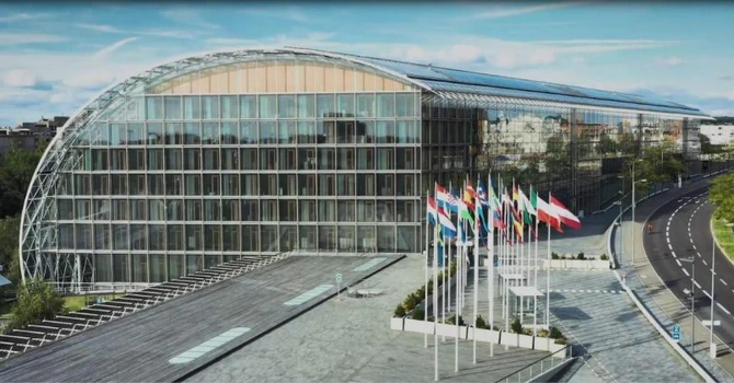 BEI acordă un împrumut record gigantului european Airbus