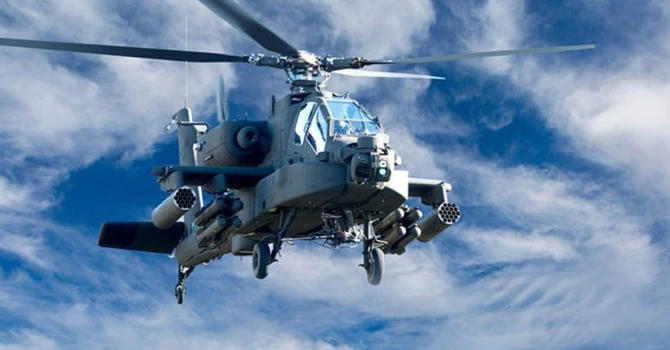 Un elicopter Apache al SUA s-a prăbuşit în Strâmtoarea Ormuz