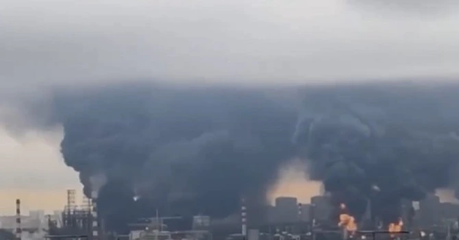 VIDEO – Moscova e în flăcări după cel mai mare atac cu drone al Ucrainei. Ce mesaj îi transmite Zelenski lui Putin