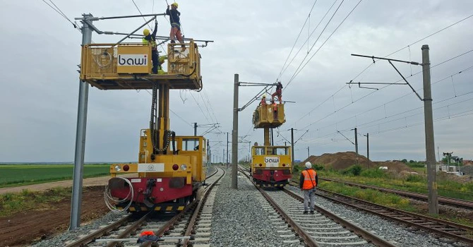 FOTO Calea ferată Caransebeș – Timișoara – Arad: Bawi anunță finalizarea lucrărilor de electrificare pe trei din patru loturi