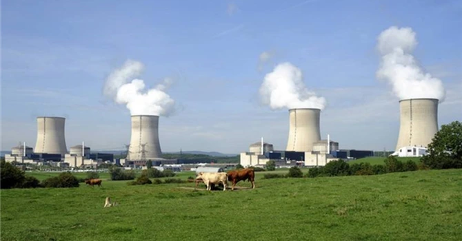 O centrală nucleară din Franţa a fost oprită din cauza caniculei