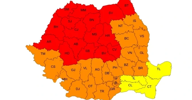 Caniculă azi în toată țara. 16 județe, sub avertizare Cod Portocaliu. Mâine este Cod Roșu