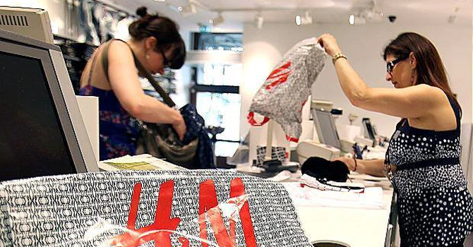 H&M reuşeşte o creştere uşoară a profitului chiar dacă vânzările au fost slabe