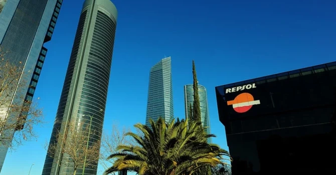 Gigantul spaniol Repsol semnează un acord de explorare petrolieră în Venezuela