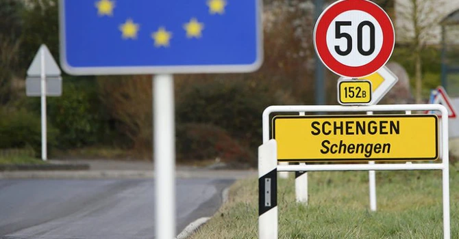 Un an şi jumătate de când România a intrat complet în Schengen. Comisia Europeană va prezenta raportul anual privind starea spaţiului Schengen