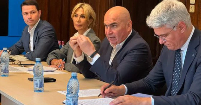 Ilie Bolojan le-a spus sindicatelor că PNL va vota Legea salarizării în varianta agreată cu Comisia Europeană