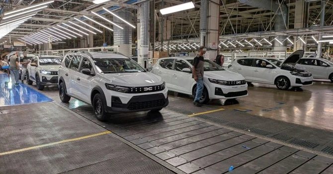 Uzina Renault din Tanger, a doua casă pentru Dacia, își consolidează postura de lider al producției mărcii REPORTAJ