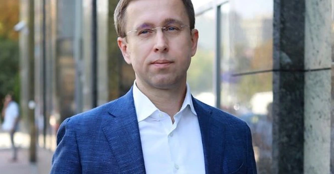 Ucraina are un nou premier – Preşedintele Zelenski îl desemnează pe managerul Naftogaz în funcţia de prim-ministru